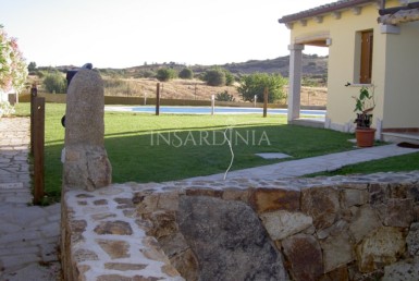 Villa avec piscine en vente à San Teodoro