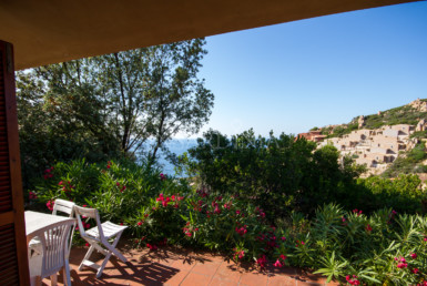 Costa Paradiso: nice villa for rent with sea view