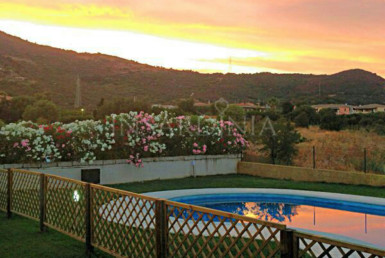 Villa à San Teodoro en location avec jardin privé et magnifique vue mer