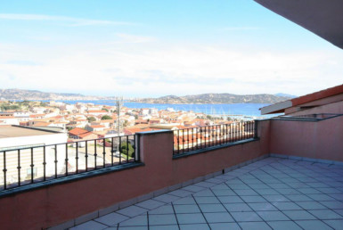 Palau: Penthouse for sale with sea view