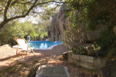 Magnifico Stazzu con piscina e vista mare